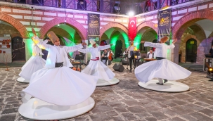 Kadir Gecesi semazen gösterileriyle kutlandı