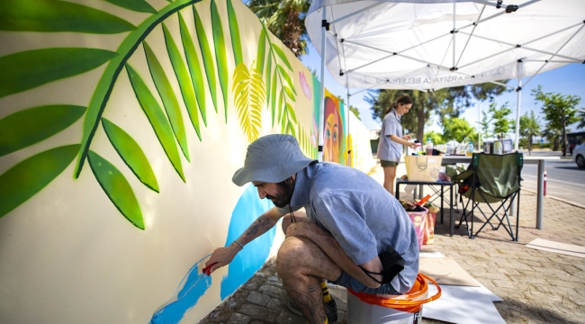 Karşıyaka’nın duvarları tabloya dönüşüyor