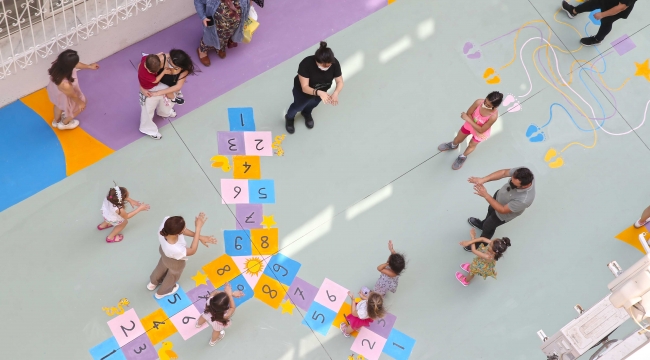 Karşıyaka’nın sokakları çocuklar için renkleniyor