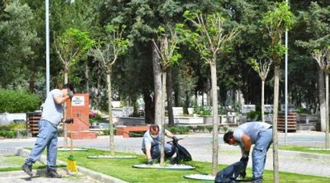Mezarlıklar bayram sonrasına hazırlanıyor