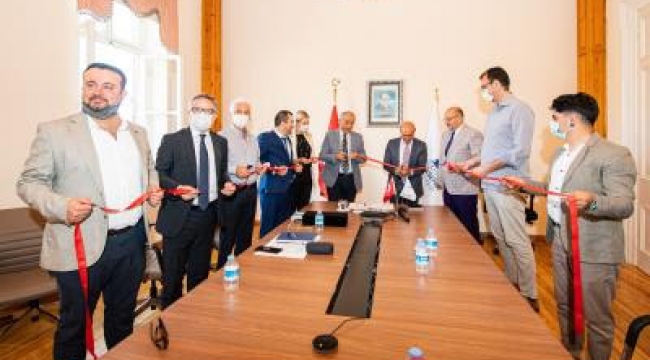 Artık İzmir dünyanın merkezinde