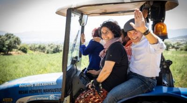 Başkan Soyer saz çavdarı hasadına katıldı