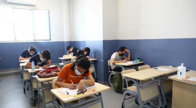 Bayraklı belediyesinden öğrencilere deneme sınavı