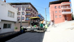 Bayraklı'nın 24 mahallesinde asfaltlama seferberliği sürüyor