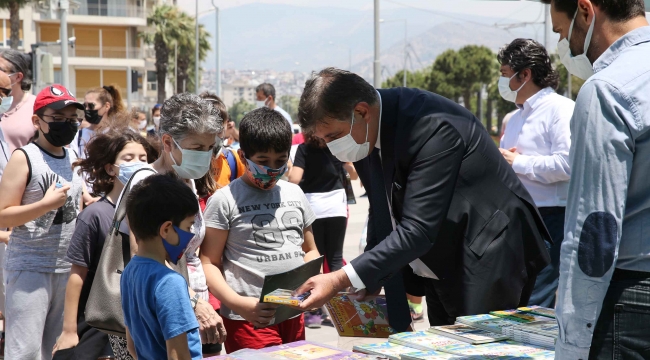 Karşıyakalı çocuklar kitaplarla buluştu