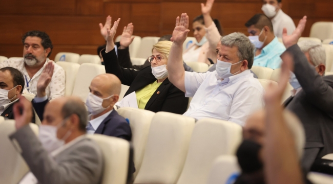 Konak Belediye Meclisinde yatırımlar için oybirliği