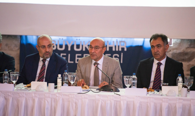 Başkan Tunç Soyer İzmir Afet Platformu'nun ilk toplantısına katıldı: “Ezberleri bozacağız”