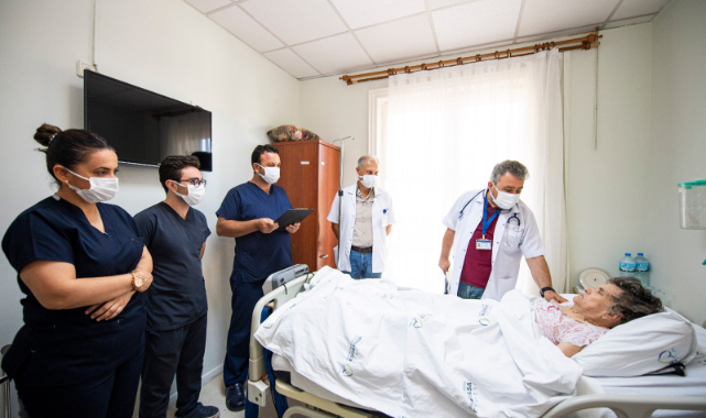 Eşrefpaşa Hastanesi'nden yaşamlara dokunan hizmet