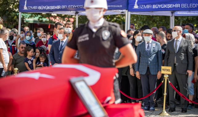 İzmir şehidini uğurladı