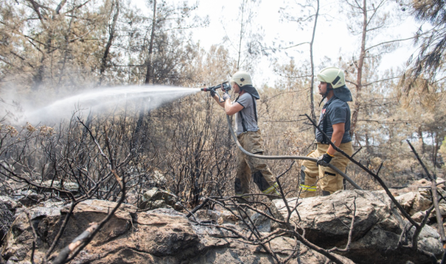 İzmir sel ve yangın bölgelerine destek için seferber oldu