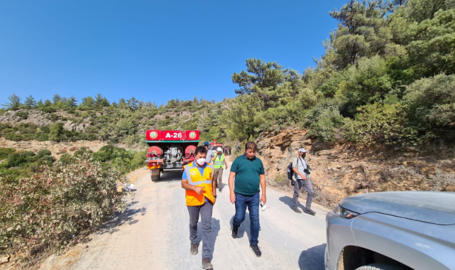 Karşıyaka Belediyesi dayanışma için yangın bölgesinde 