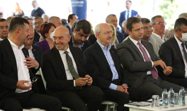 CHP Lideri Kılıçdaroğlu İzmir&#039;deki Fütürizm Çalıştayı&#039;nda konuştu: &quot;Üniversiteler Gerçek Anlamda Birer Üniversite mi?&quot;