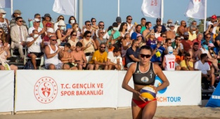 Dikili Plaj Voleybolu Şampiyonası Son Buldu