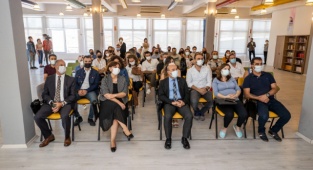 Ebeveyn Akademisi'nde İlk Ders Başladı