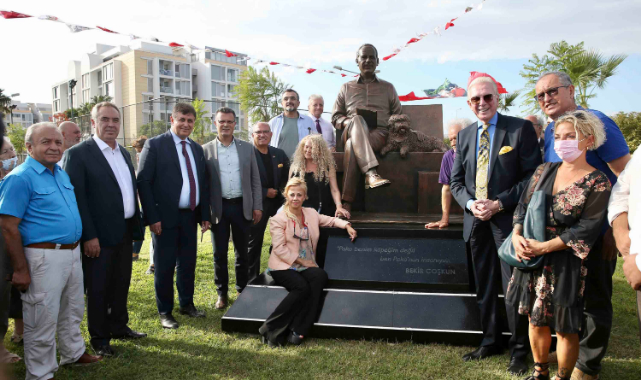 Karşıyaka’da ‘Bekir Coşkun’ heykeli