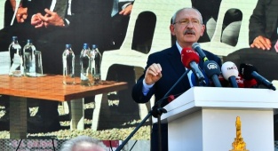 Kılıçdaroğlu: "Hakkınızı aradığınız sürece yanınızda olacağız"