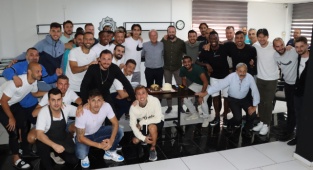 Altay "100'ler Kulübü" Kuruyor