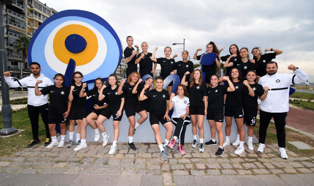 Altay&#039;dan &quot;Futbol sadece erkek oyunu değildir&quot; Yaklaşımı