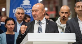 Başkan Soyer: "Bu yolları birlikte yürüyeceğiz. Biz yoldaşız"