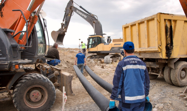 Çiğli&#039;de Heyelanı Tetikleyebilecek Yüzey Suları Kontrol Altına Alınıyor