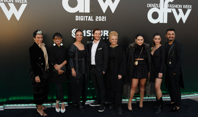 Denizli Moda Haftasından Görkemli Açılış