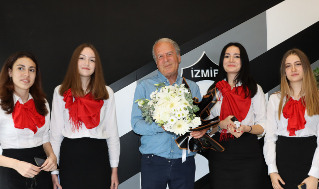 Denizli&#039;ye &quot;Sporda Tüm Zamanların Rol Modeli&quot; ödülü