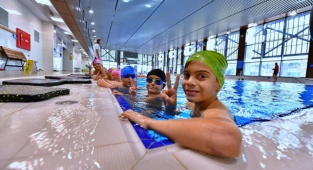 Geleceğin Sporcuları Havuz İzmir'de Hazırlanıyor