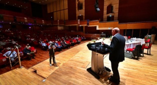 "Hasta bir gezegende yaşıyoruz"