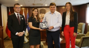 “İş’te Dijital Kadınlar” projesi