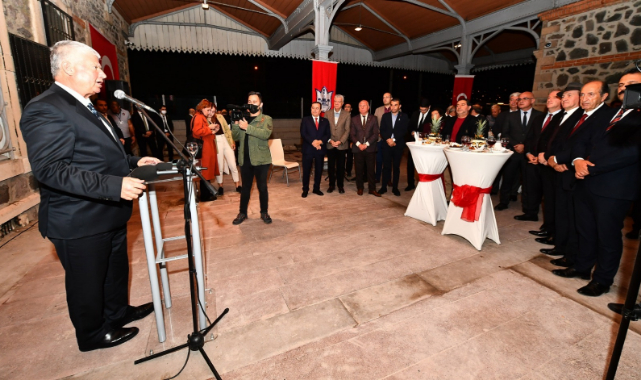 İzmir&#039;de Bayram Coşkusu Başladı