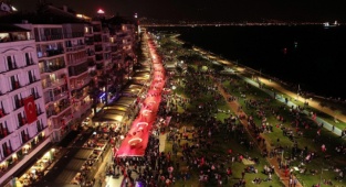 İzmir'de Cumhuriyet Bayramı Rüzgarı