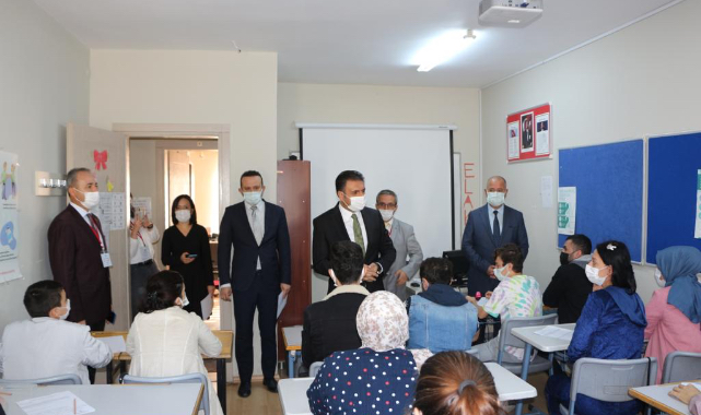 İzmir’de ‘Nerede Kalmıştık’ Eğitim Seferberliği Projesi Kurslarına Yoğun İlgi