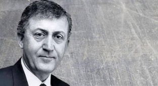 İzmir Gazeteciler Cemiyeti'nden Ahmet Taner Kışlalı'ya Saygı Duruşu