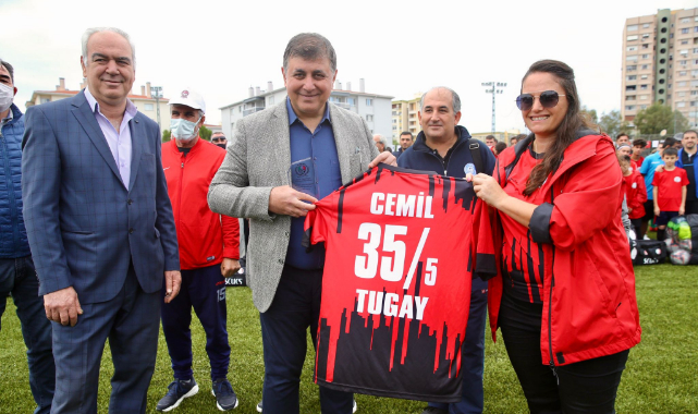 Karşıyaka Amatör Spor Kulüpleri&#039;nin Yanında