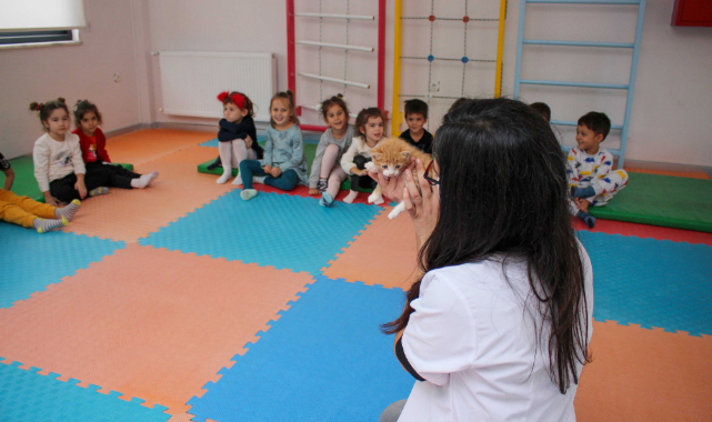 Karşıyaka Belediyesi&#039;nden &#039;Bilinçli Nesiller&#039; Etkinliği