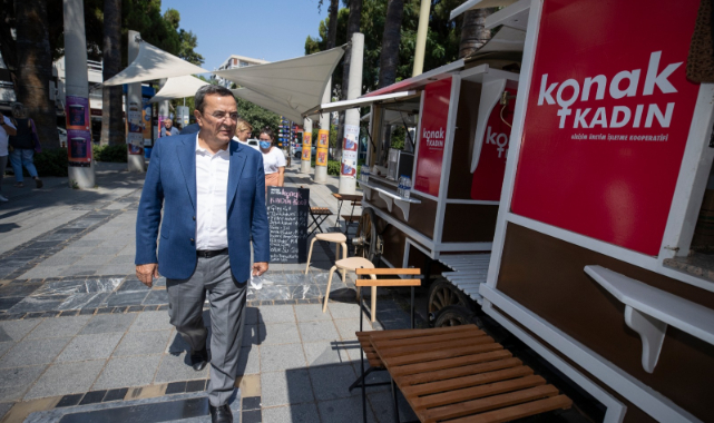 Konak&#039;ta Kadınlar Hem Üretiyor Hem Kazanıyor