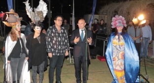 Şiir Hatları Kordon'da Şiir Severlerle Buluştu