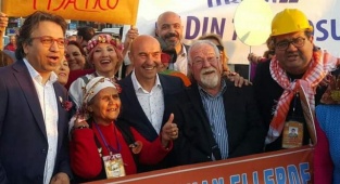 Soyer: “Sanata dokunan ellerde kir barınmaz”