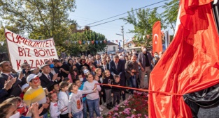 Soyer: "Yıkarak değil, yaparak büyüyoruz"