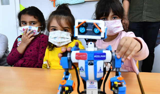 Teknoloji Çocukları İZELMAN&#039;la Büyüyor