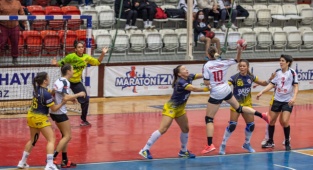 Avantaj Kadın Hentbol Takımımızda!