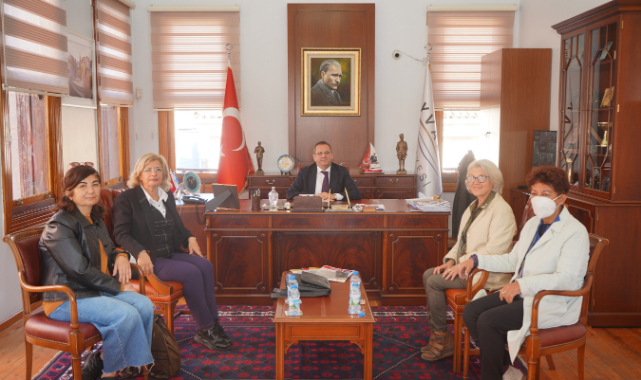 Ayvalık&#039;tan &quot;Dün, Bugün, Yarın Kadına Şiddete Hayır!&quot; Etkinlikleri