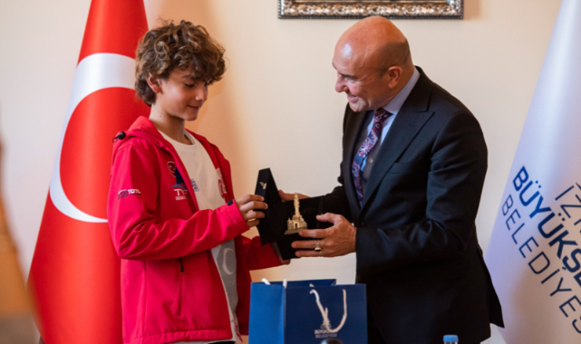 Başkan Soyer İzmirli Şampiyonları Ağırladı