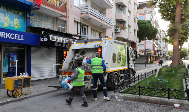 Buca Belediyesi&#039;nden  “Forbes’i seviyorsan koy poşete” Projesi