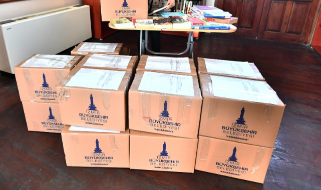 Büyükşehir&#039;den Üç Yılda 58 Şehre 30 bin Kitap Yardımı