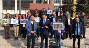 CHP Konak İlçe Başkanlığı'ndan "Özgür Basın Susturulamaz" Açıklaması