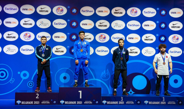 İzmirli Güreşçi&#039;den Uluslararası Arenada Başarı