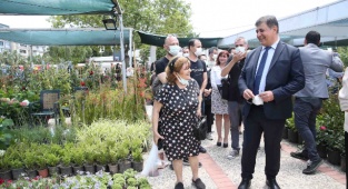 Karşıyaka'da Çiçek Festivali