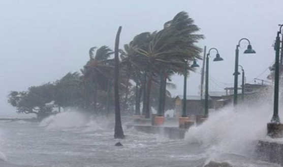 Meteoroloji Uyardı: İzmir&#039;de Şiddetli Fırtına!