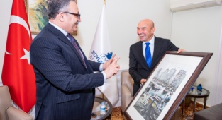 Pakistan Büyükelçisi'nden Tunç Soyer'e Teşekkür